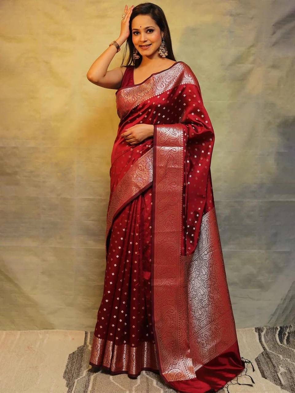 Ailurophile Maroon Soft Silk Saree With Dissemble Blouse Piece