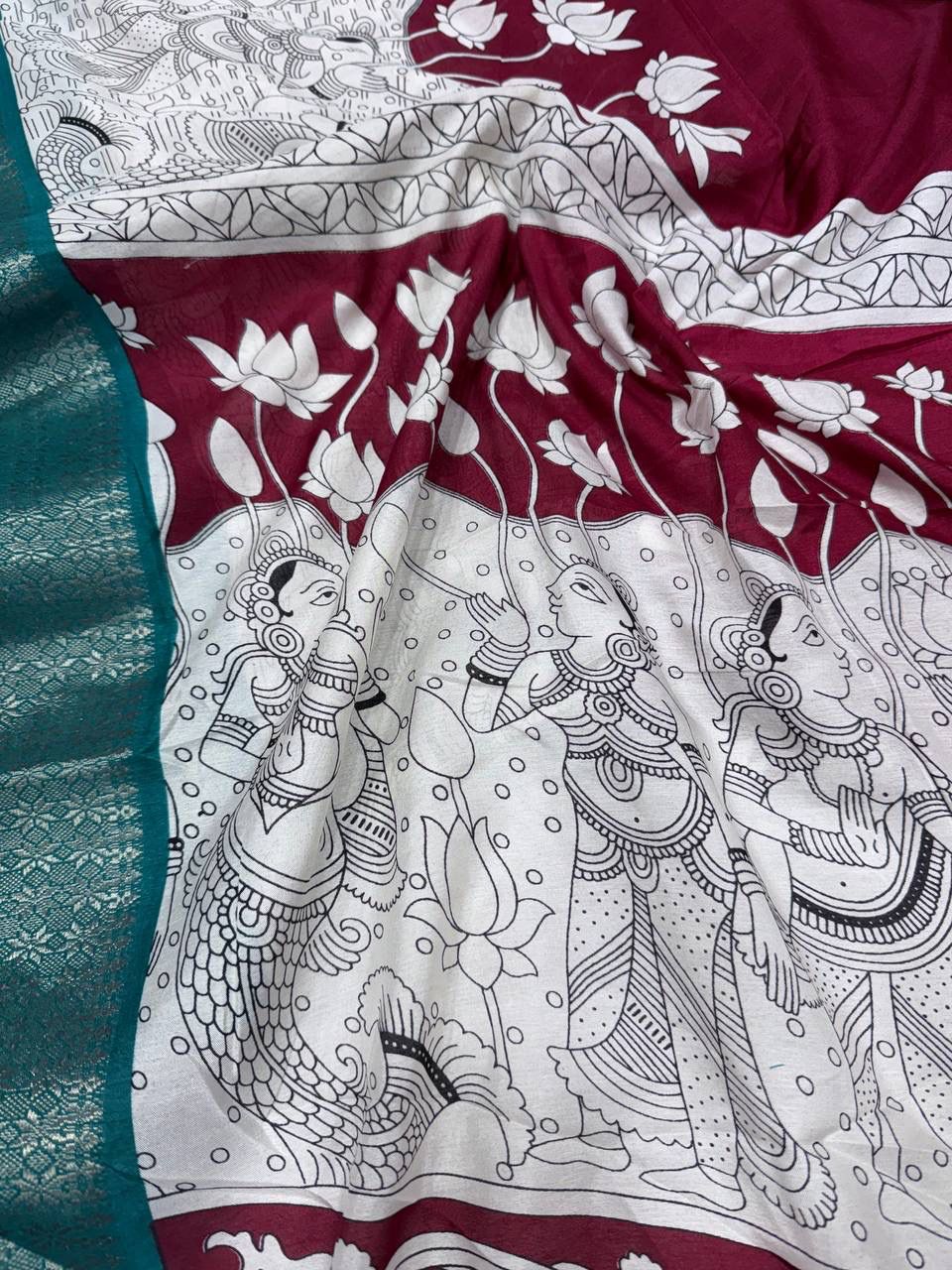 Nebula Maroon Digital Printed Dola Silk Saree With Inimitable Blouse Piece