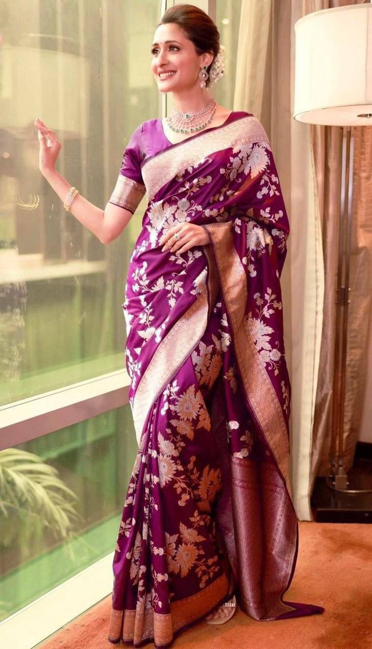 Artistic Purple Soft Silk Saree With Engaging Blouse Piece