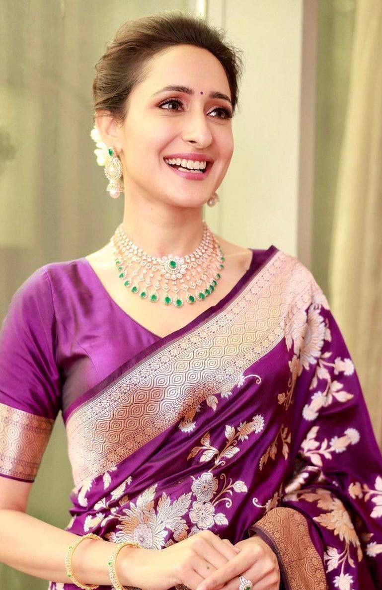 Artistic Purple Soft Silk Saree With Engaging Blouse Piece