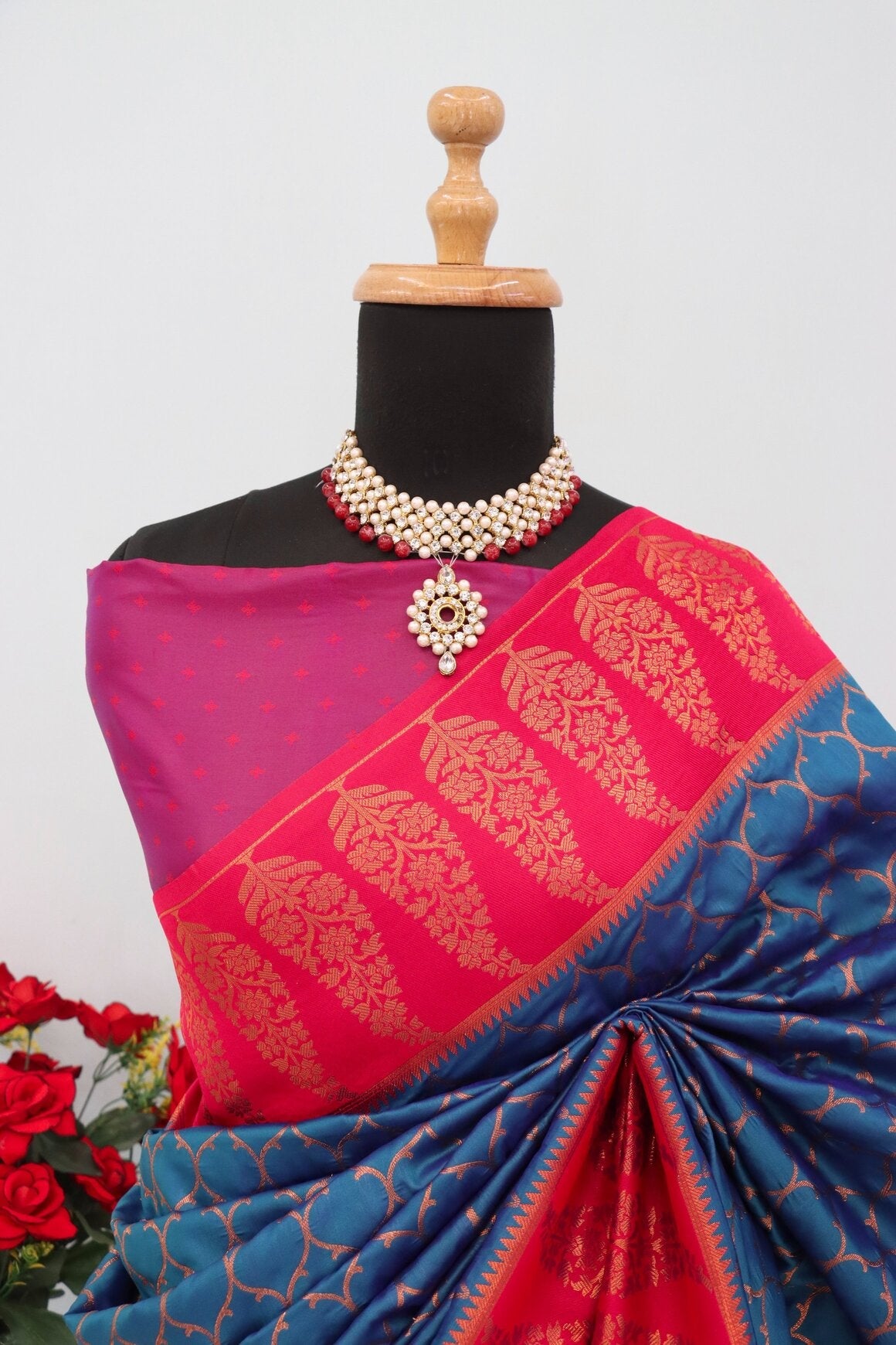 Delectable Navy Blue Soft Banarasi Silk Saree With Staggering Blouse Piece