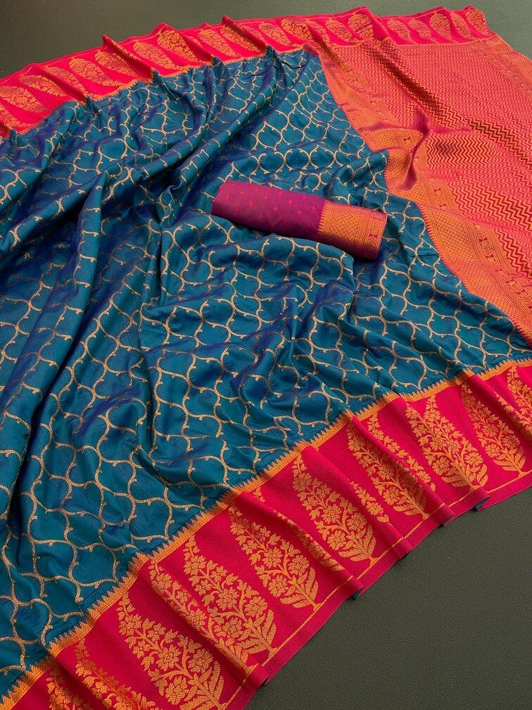Delectable Navy Blue Soft Banarasi Silk Saree With Staggering Blouse Piece