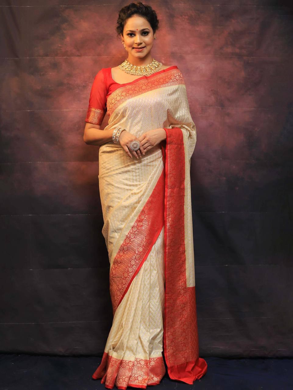 Attractive Beige Soft Silk Saree With Refreshing Blouse Piece