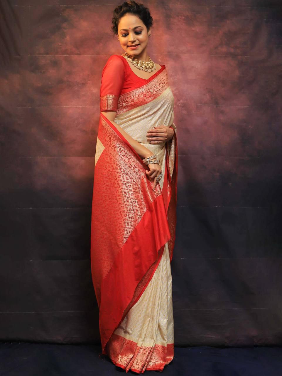 Attractive Beige Soft Silk Saree With Refreshing Blouse Piece