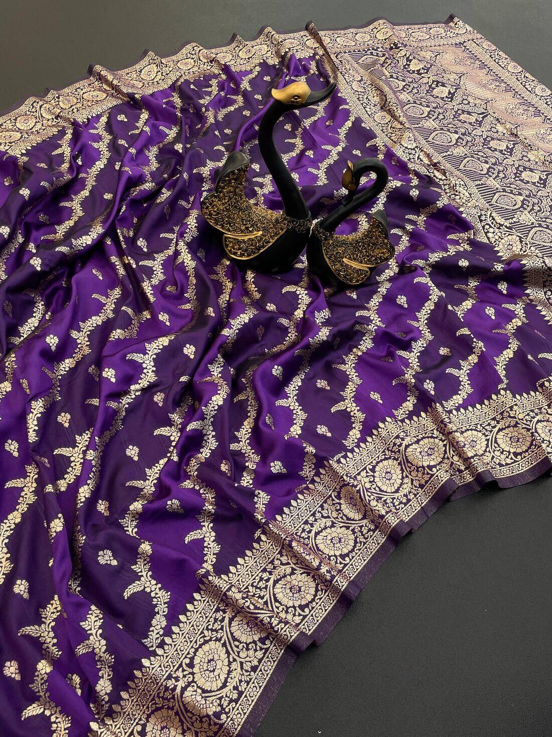 Lovely Purple Soft Banarasi Silk Saree With Lustrous Blouse Piece
