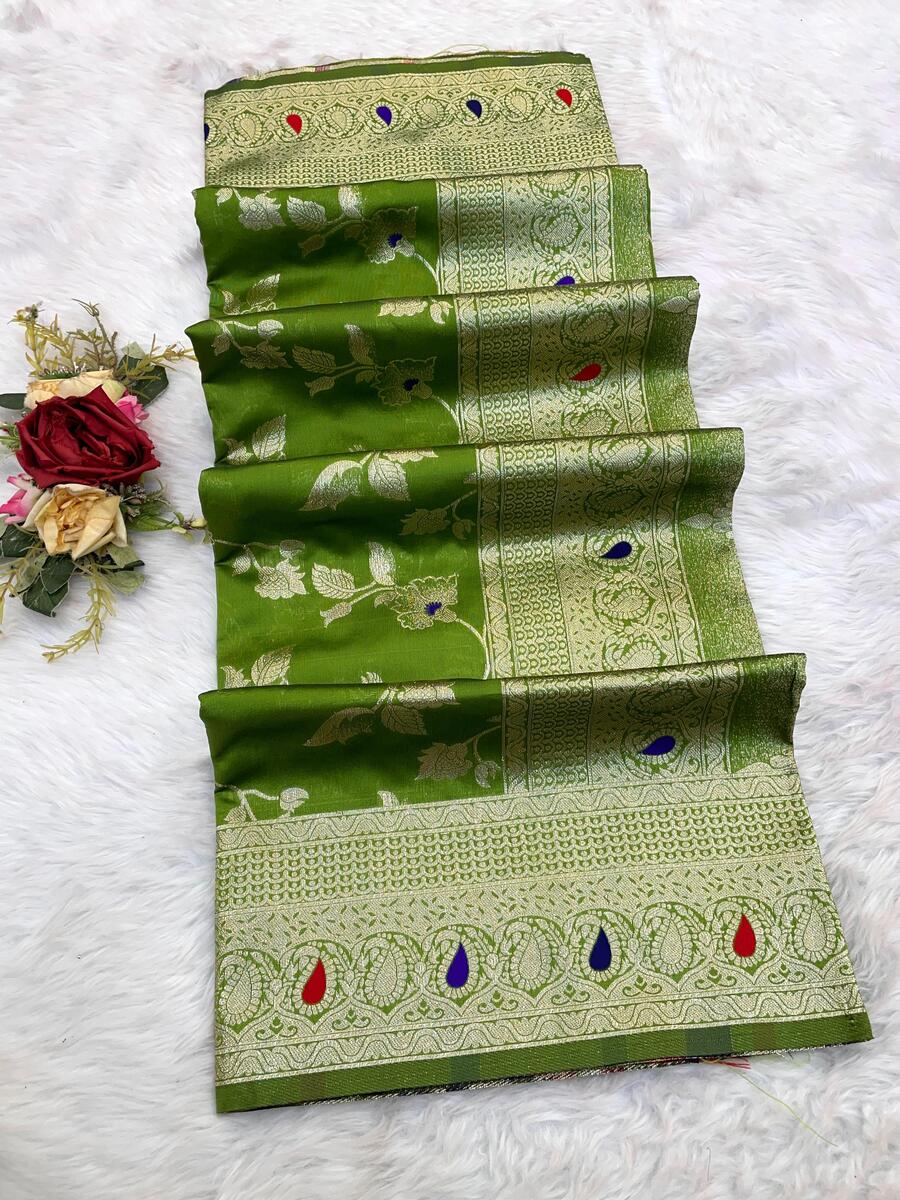 Gorgeous Green Soft Banarasi Silk Saree With Blooming Blouse Piece