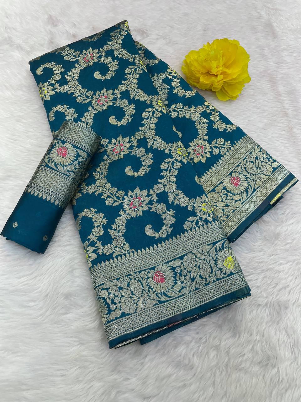 Stunner Rama Soft Banarasi Silk Saree With Zephyr Blouse Piece