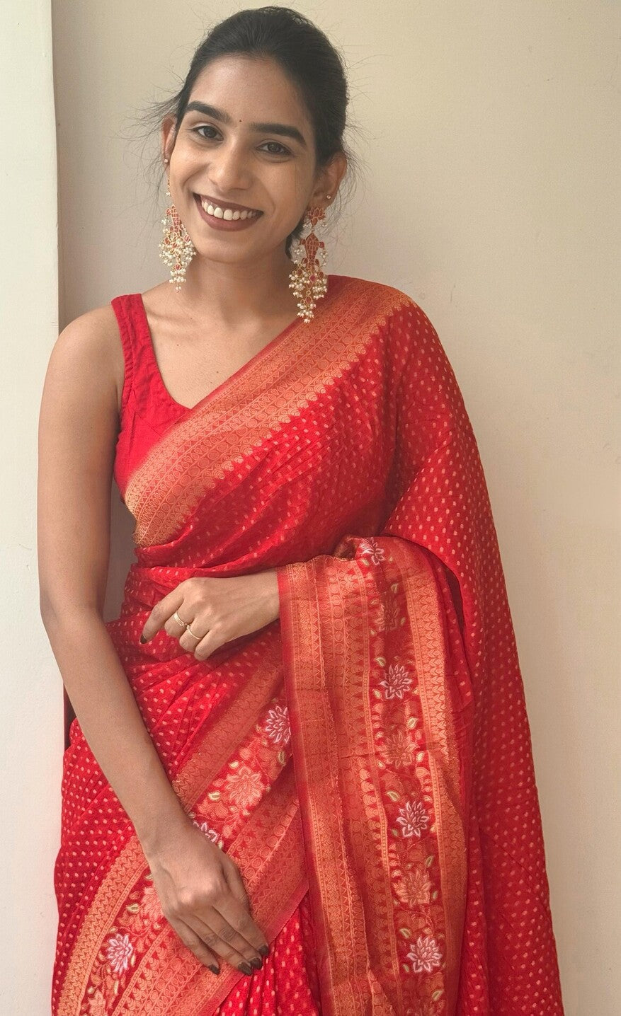 Bucolic Red Soft Banarasi Silk Saree With Capricious Blouse Piece