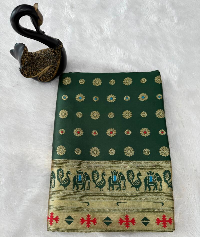 Embrocation Dark Green Paithani Silk Saree With Propinquity Blouse Piece