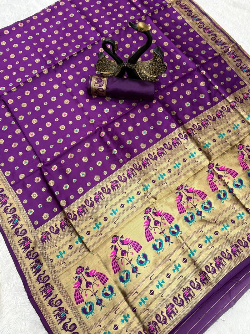 Luminous Purple Paithani Silk Saree With Woebegone Blouse Piece