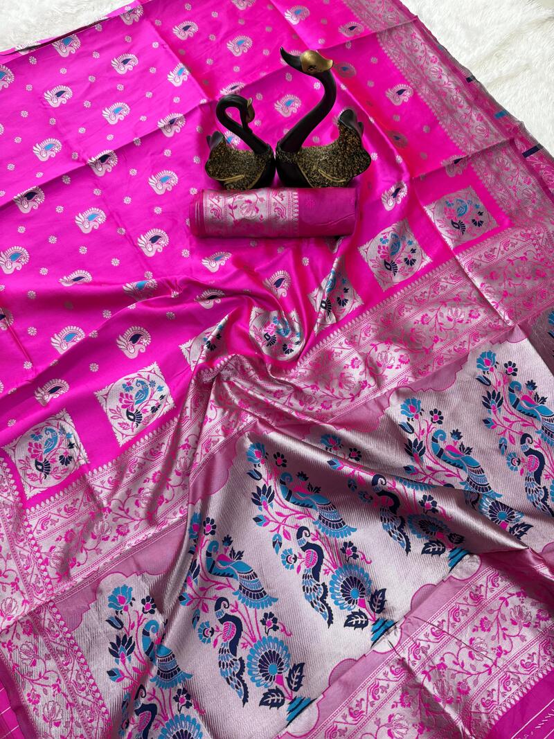 Effulgent Dark Pink Paithani Silk Saree With Rhapsodic Blouse Piece