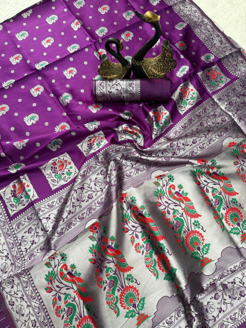 Adorning Purple Paithani Silk Saree With Glorious Blouse Piece