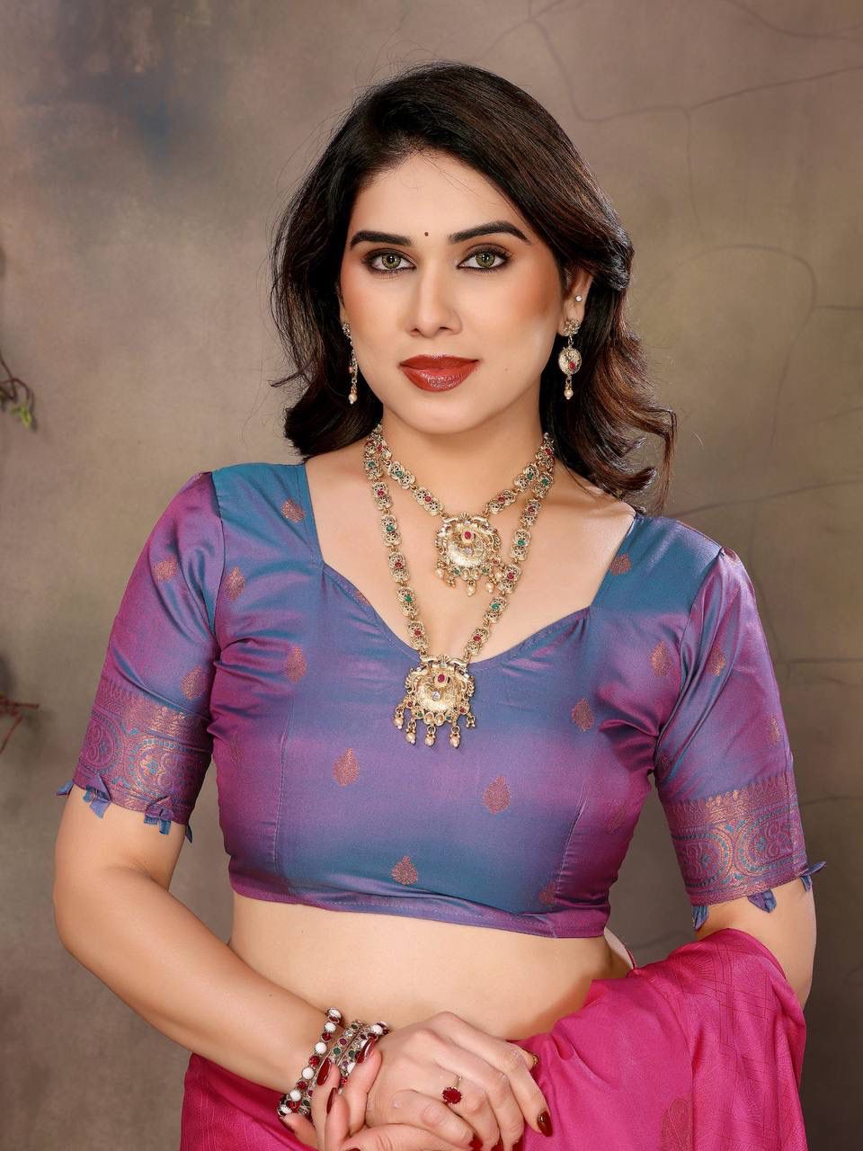 Trendy Dark Pink Soft Banarasi Silk Saree With Bewitching Blouse Piece