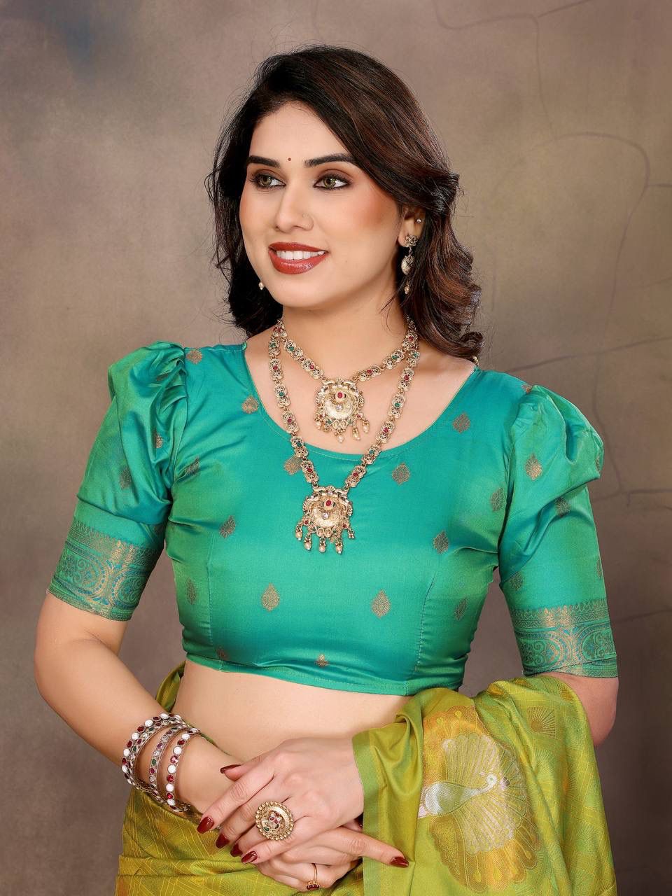 Blooming Green Soft Banarasi Silk Saree With Beleaguer Blouse Piece