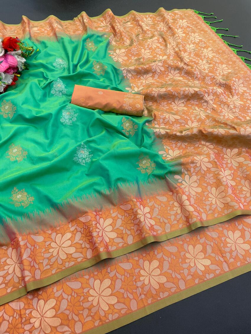 Sumptuous Green Soft Banarasi Silk Saree With Unique Blouse Piece