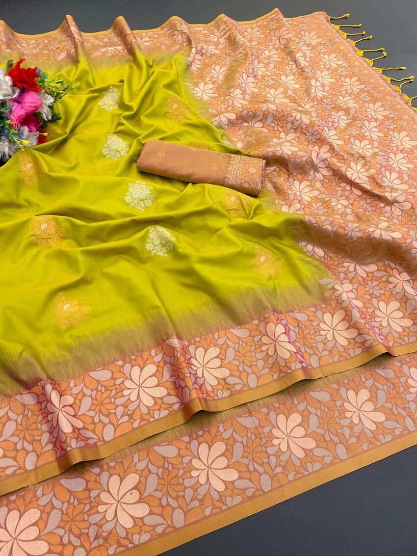 Redolent Mehndi Soft Banarasi Silk Saree With Delightful Blouse Piece