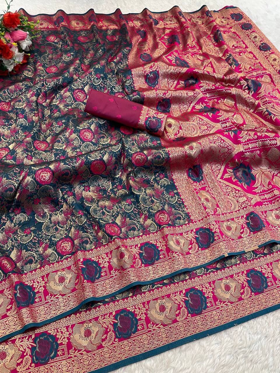 Demesne Rama Soft Banarasi Silk Saree With Sempiternal Blouse Piece