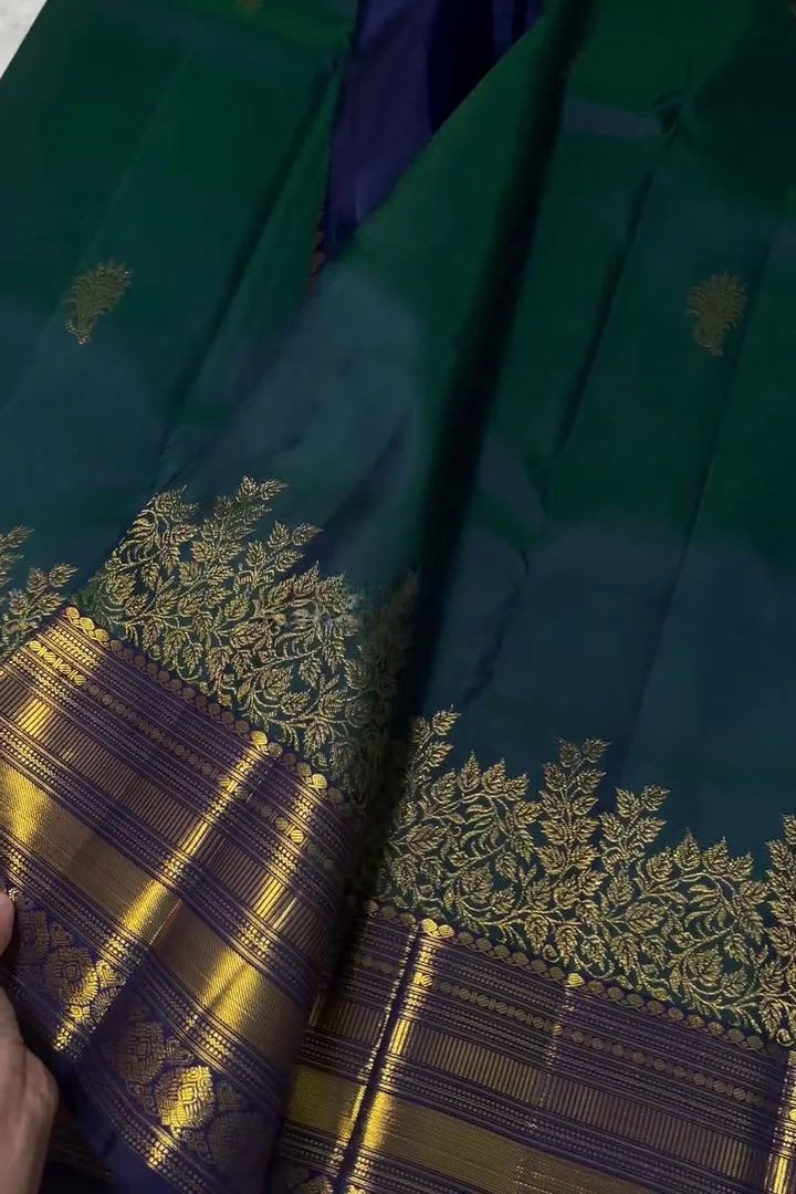 Smart Rama Soft Banarasi Silk Saree With Conflate Blouse Piece