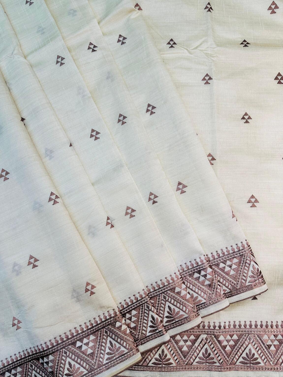 Diaphanous Off White Embroidery Work Tussar Silk Saree With Scrupulous Blouse Piece