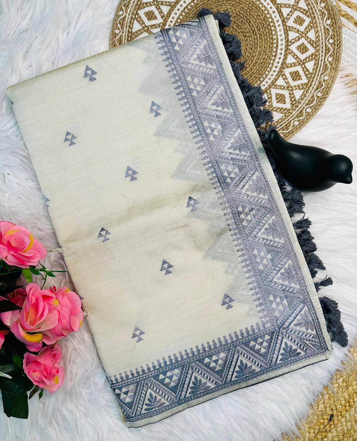 Super extravagant Off White Embroidery Work Tussar Silk Saree With Sophisticated Blouse Piece