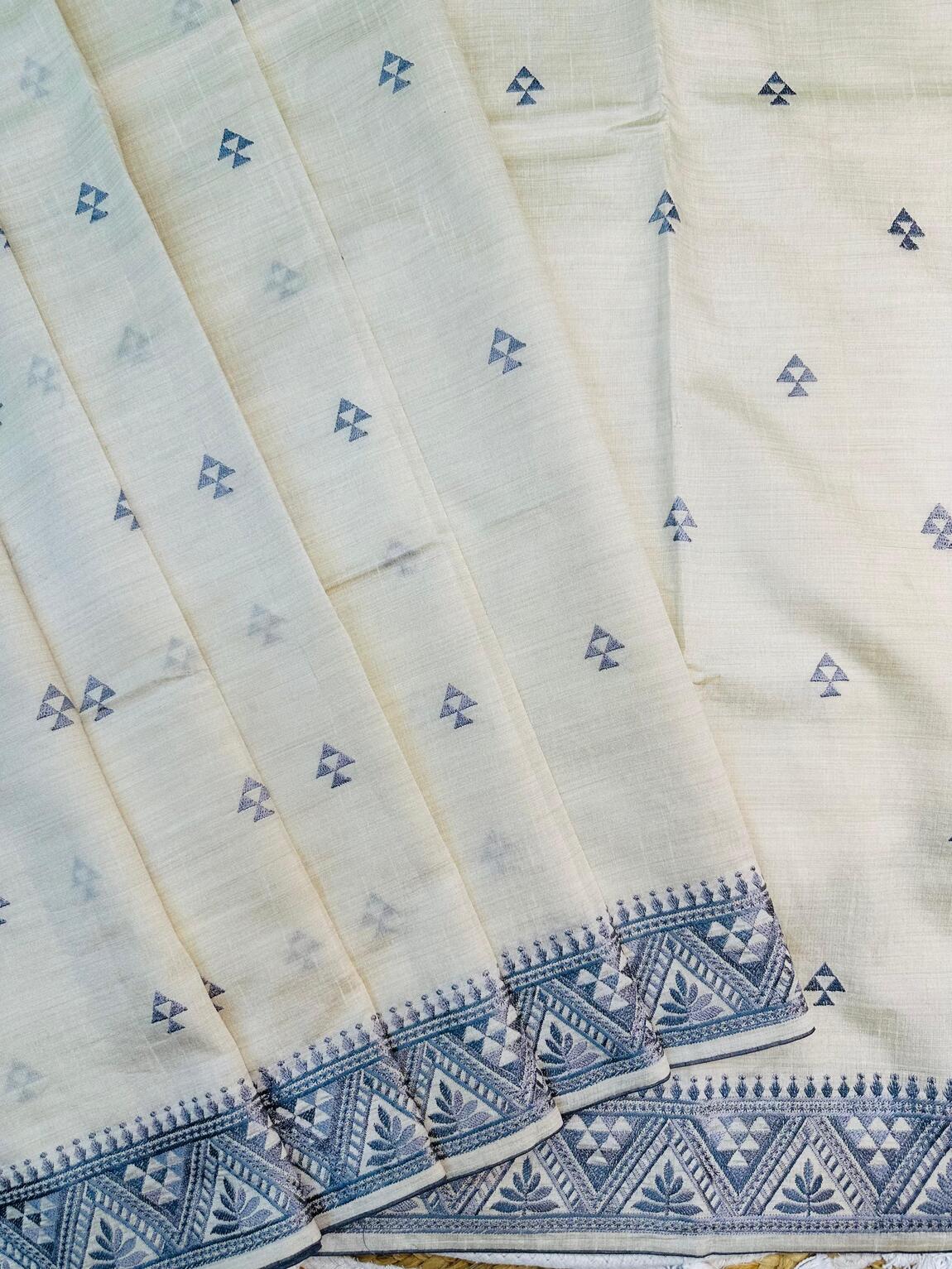 Super extravagant Off White Embroidery Work Tussar Silk Saree With Sophisticated Blouse Piece