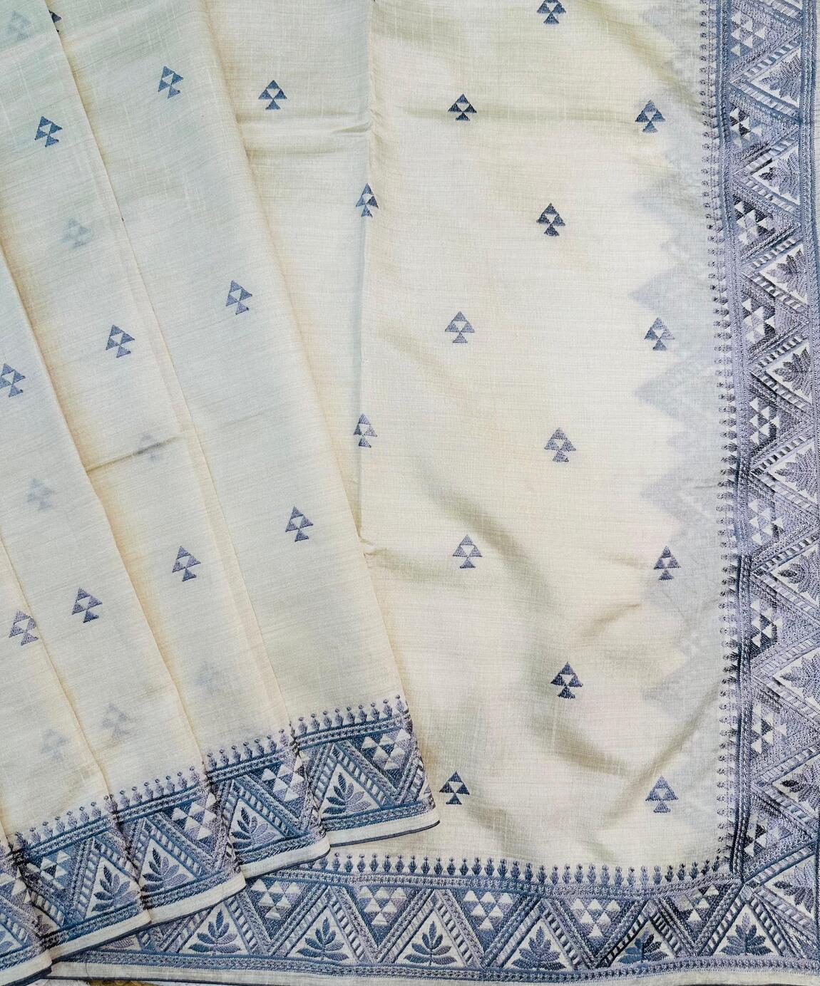 Super extravagant Off White Embroidery Work Tussar Silk Saree With Sophisticated Blouse Piece