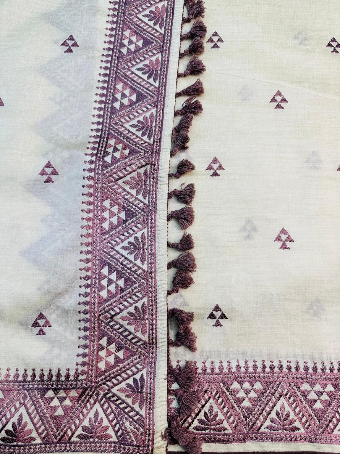 Tantalizing Off White Embroidery Work Tussar Silk Saree With Super classy Blouse Piece