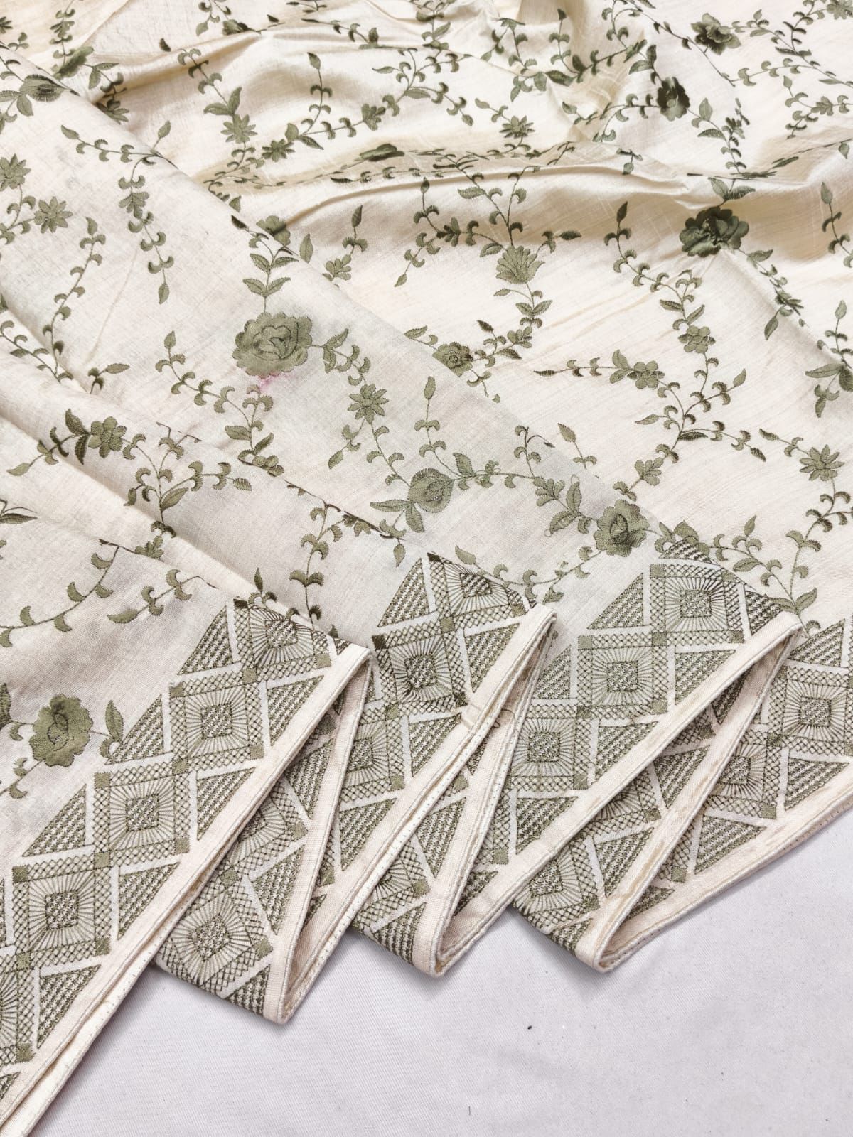 Stunner Beige Embroidery Work Tussar Silk Saree With Dalliance Blouse Piece