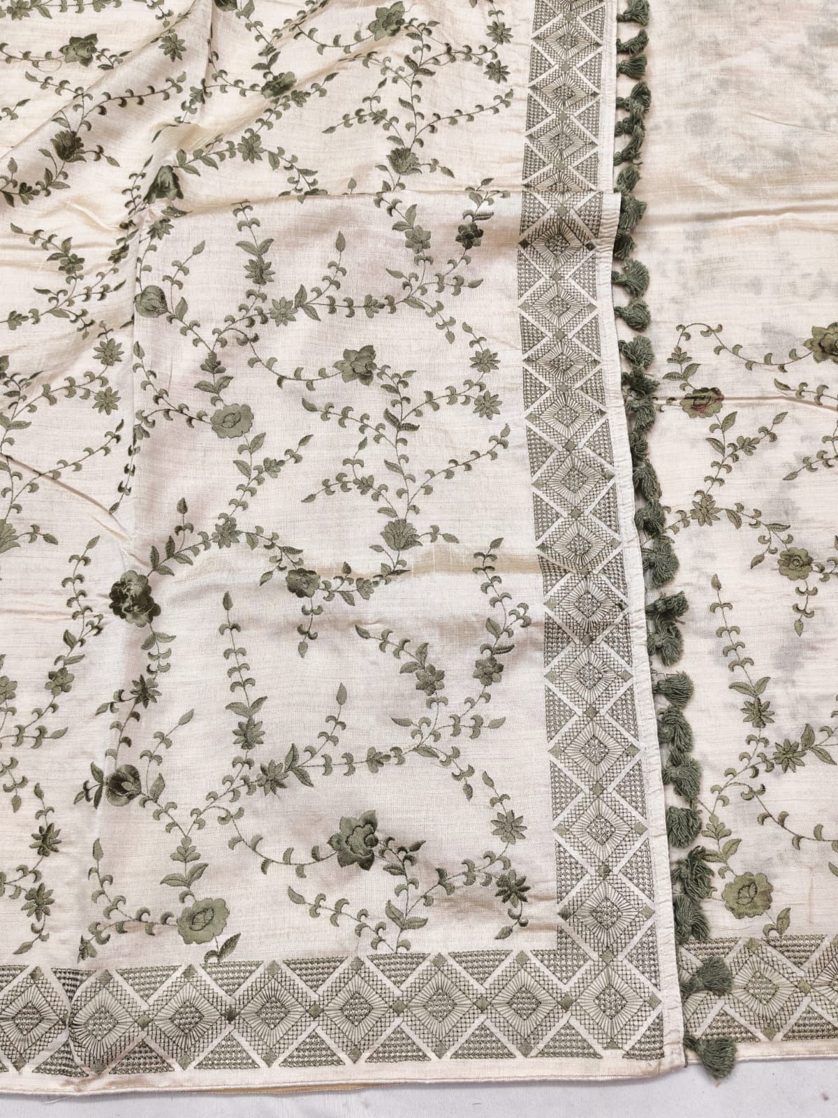 Stunner Beige Embroidery Work Tussar Silk Saree With Dalliance Blouse Piece