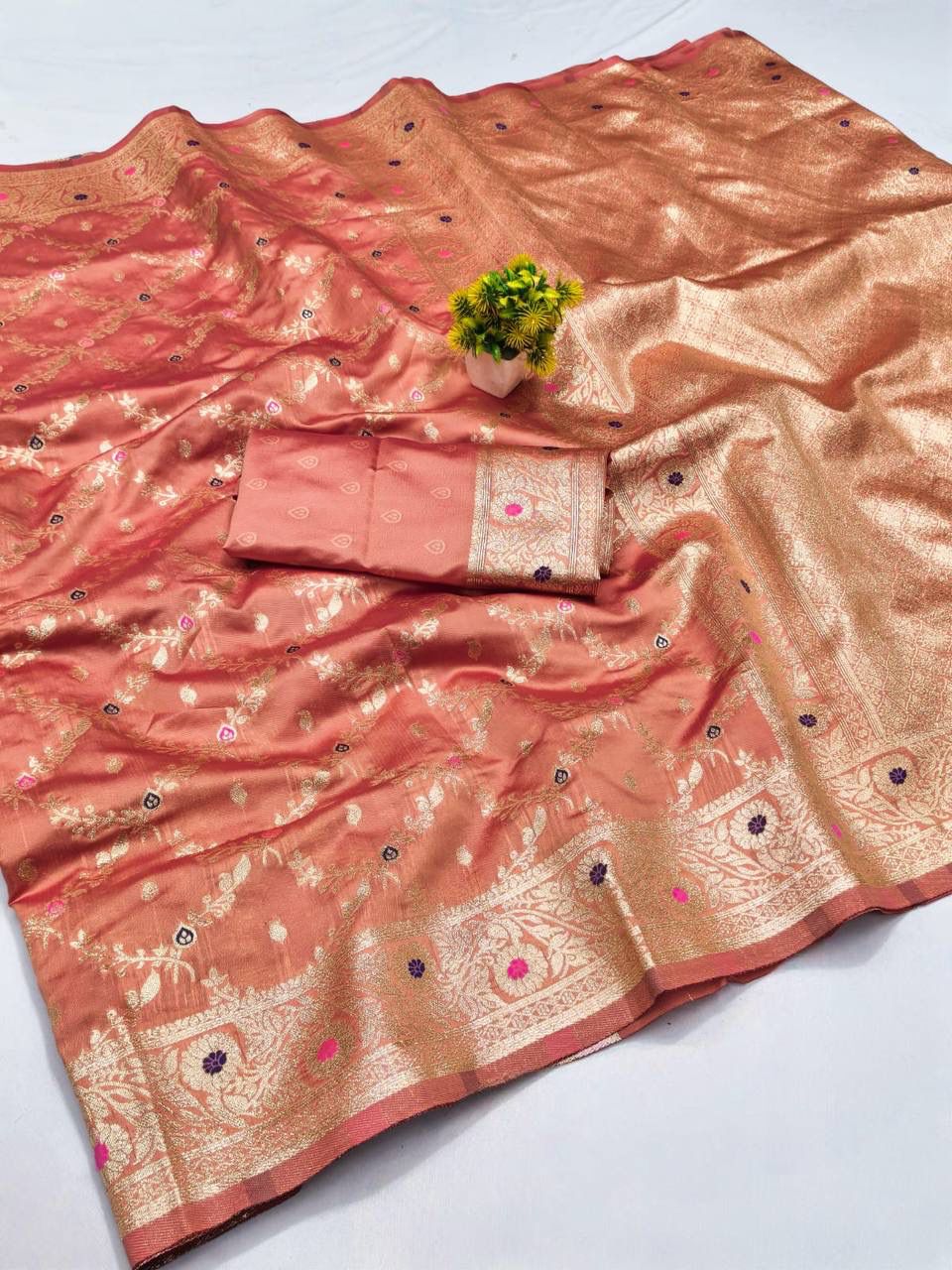 Pulsating Peach Soft Banarasi Silk Saree With Sophisticated Blouse Piece