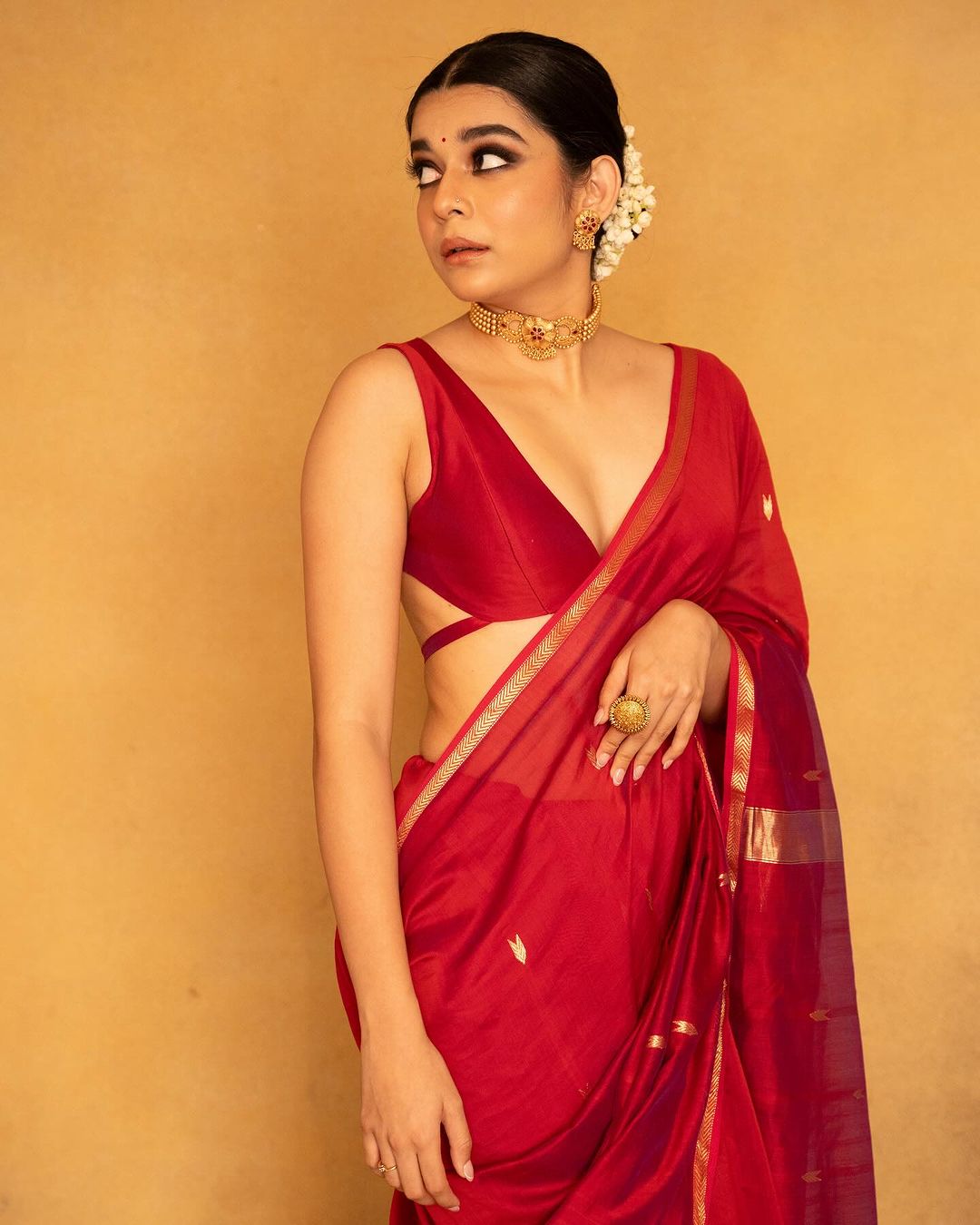 Valentine Red Maheshawari Cotton Silk Saree